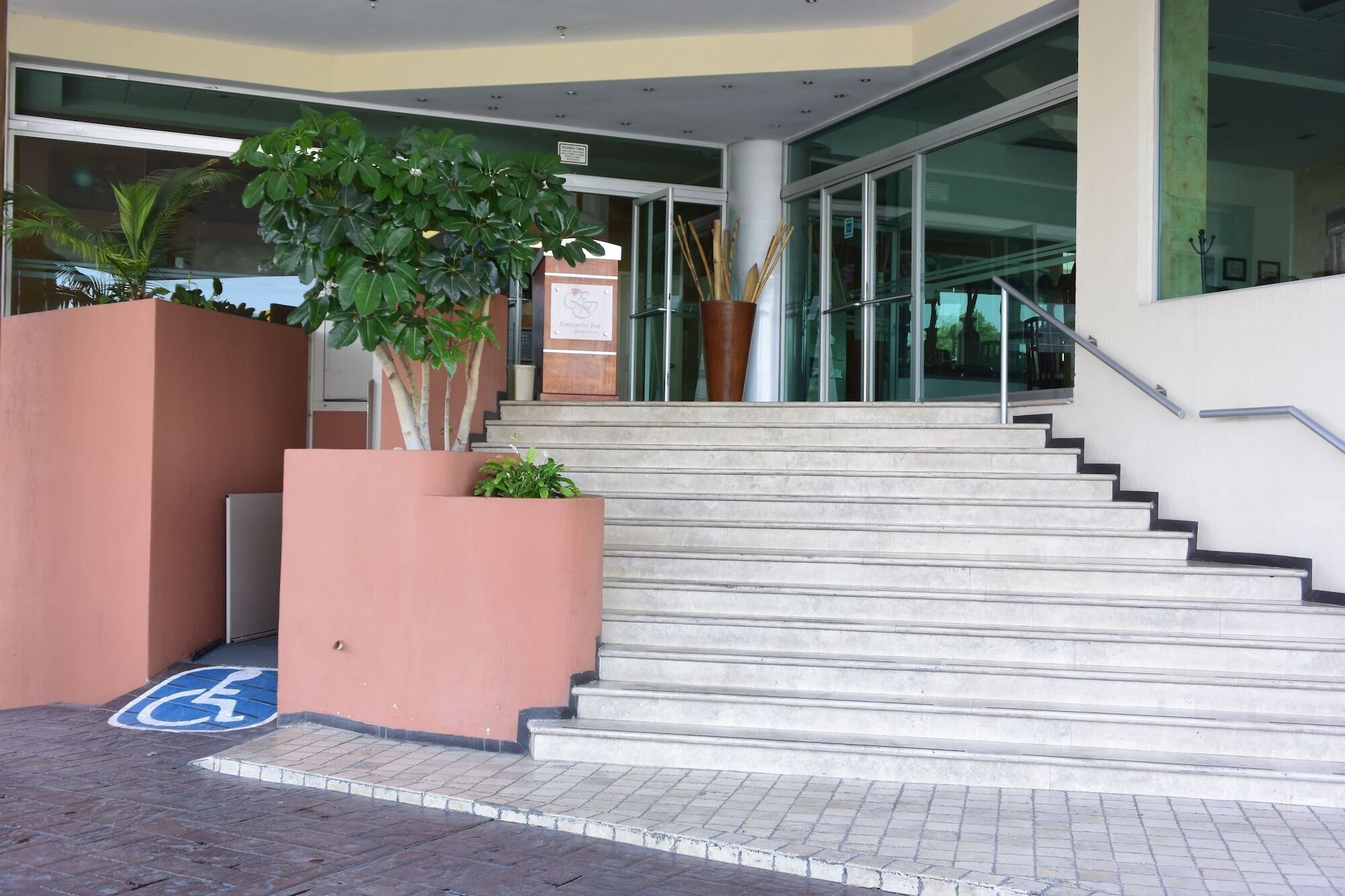 Mision Leon Otel Dış mekan fotoğraf